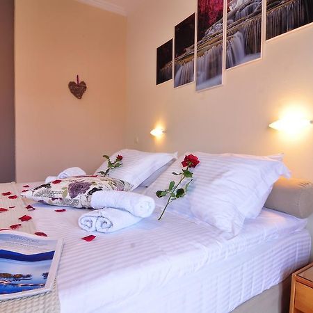 Rolandos Apartments Agios Gordios  Zewnętrze zdjęcie